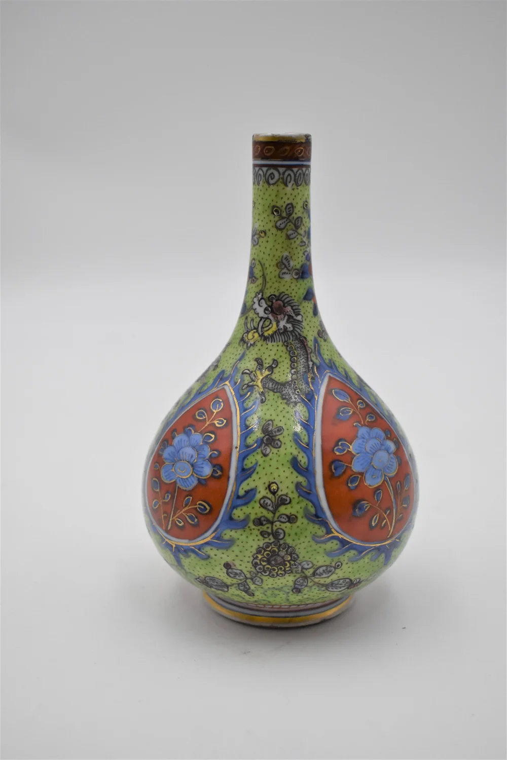 No 2642 Chinese porcelain 'clobbered' bottle shaped vase